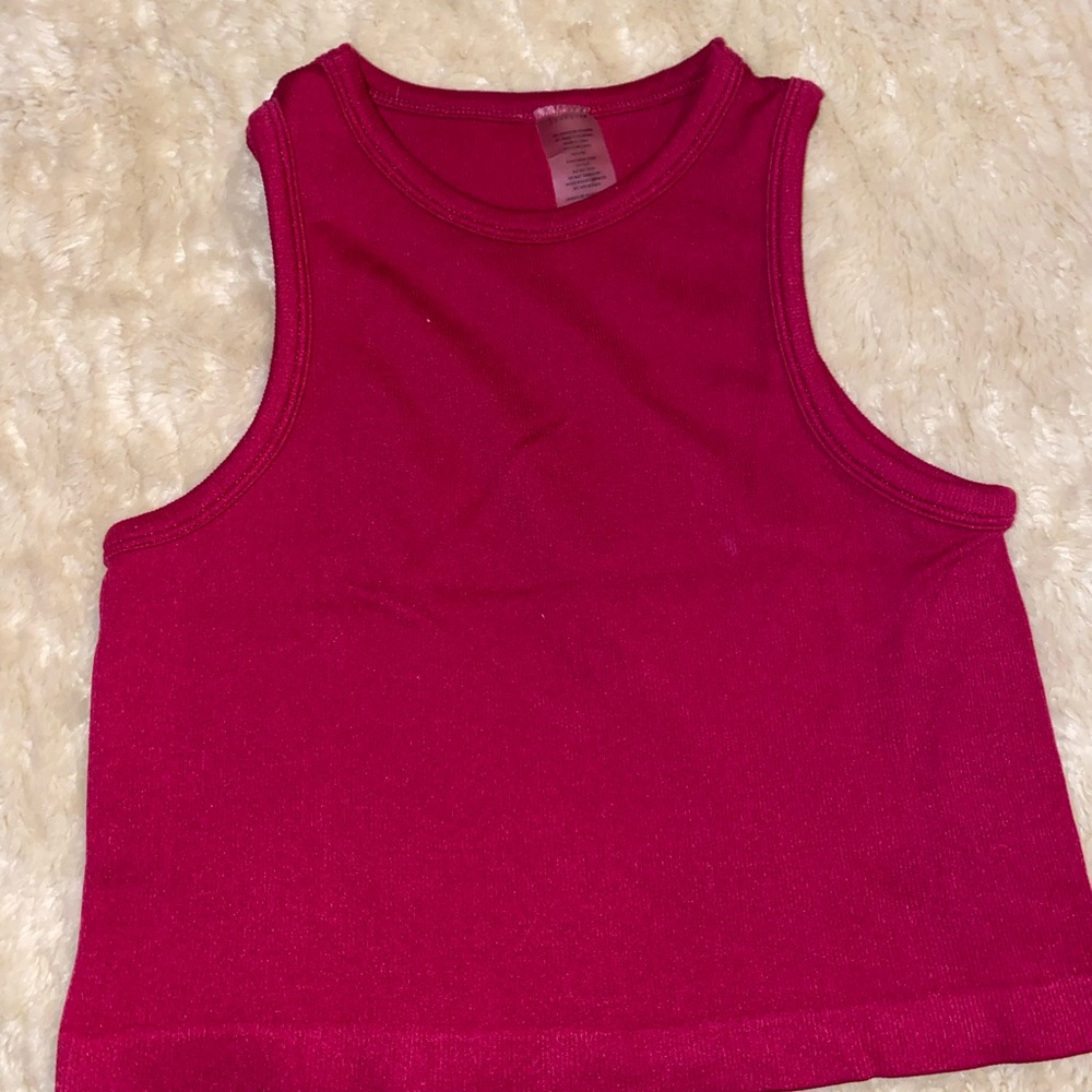 Chic Sleeveless Pink Crop Top